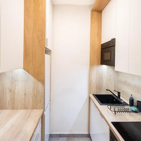 Exclusive Next To The Gellert Hill